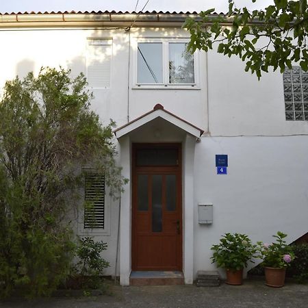 Apartmani Ivanka Starigrad Paklenica Exterior foto