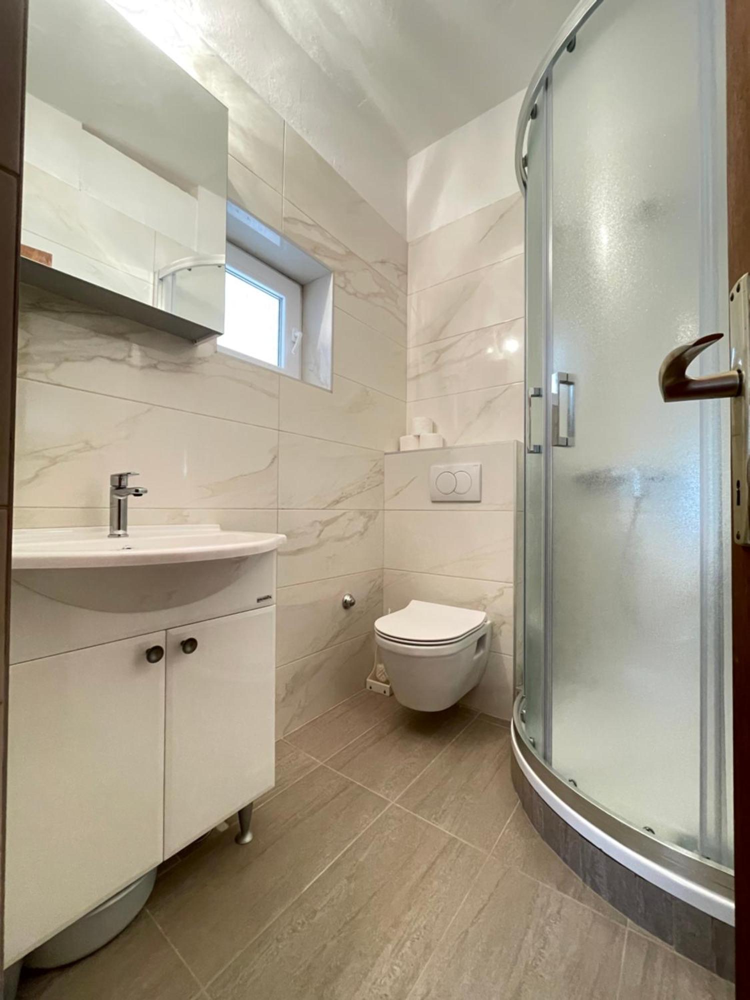 Apartmani Ivanka Starigrad Paklenica Exterior foto