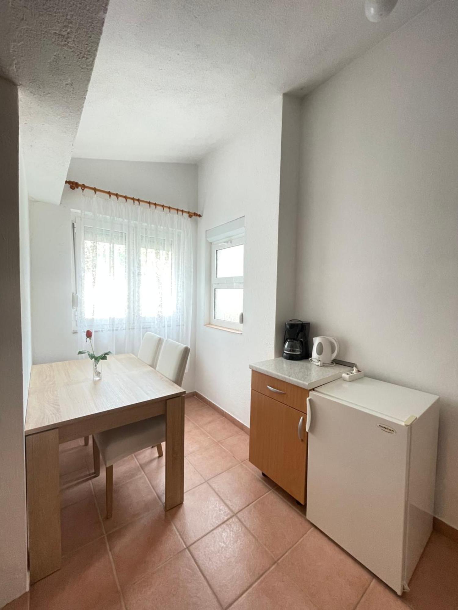 Apartmani Ivanka Starigrad Paklenica Exterior foto