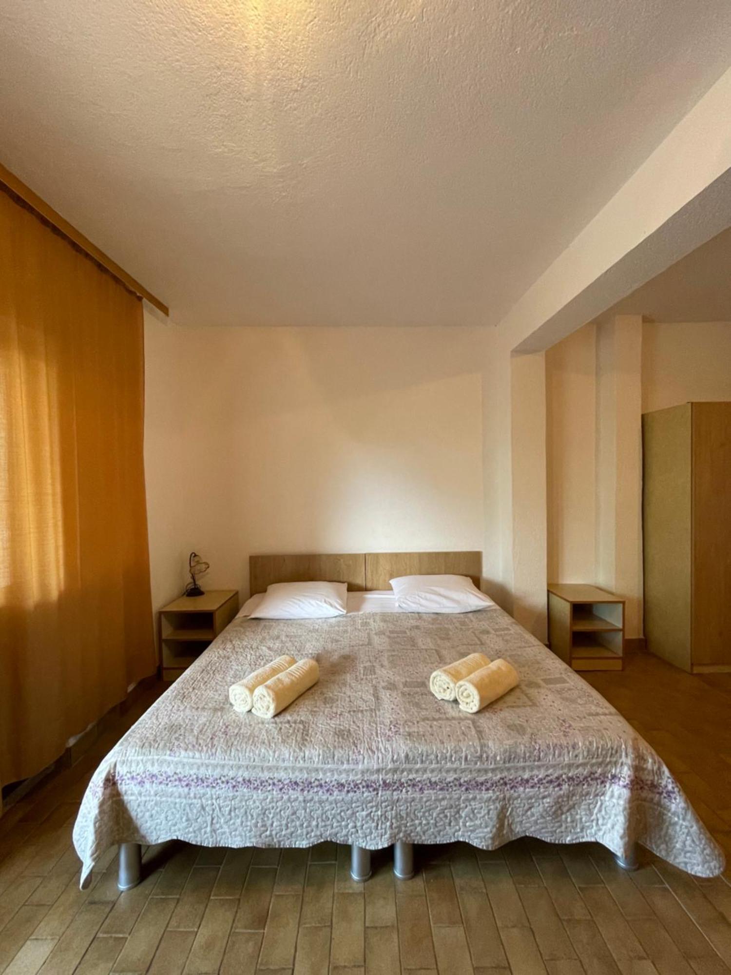 Apartmani Ivanka Starigrad Paklenica Exterior foto